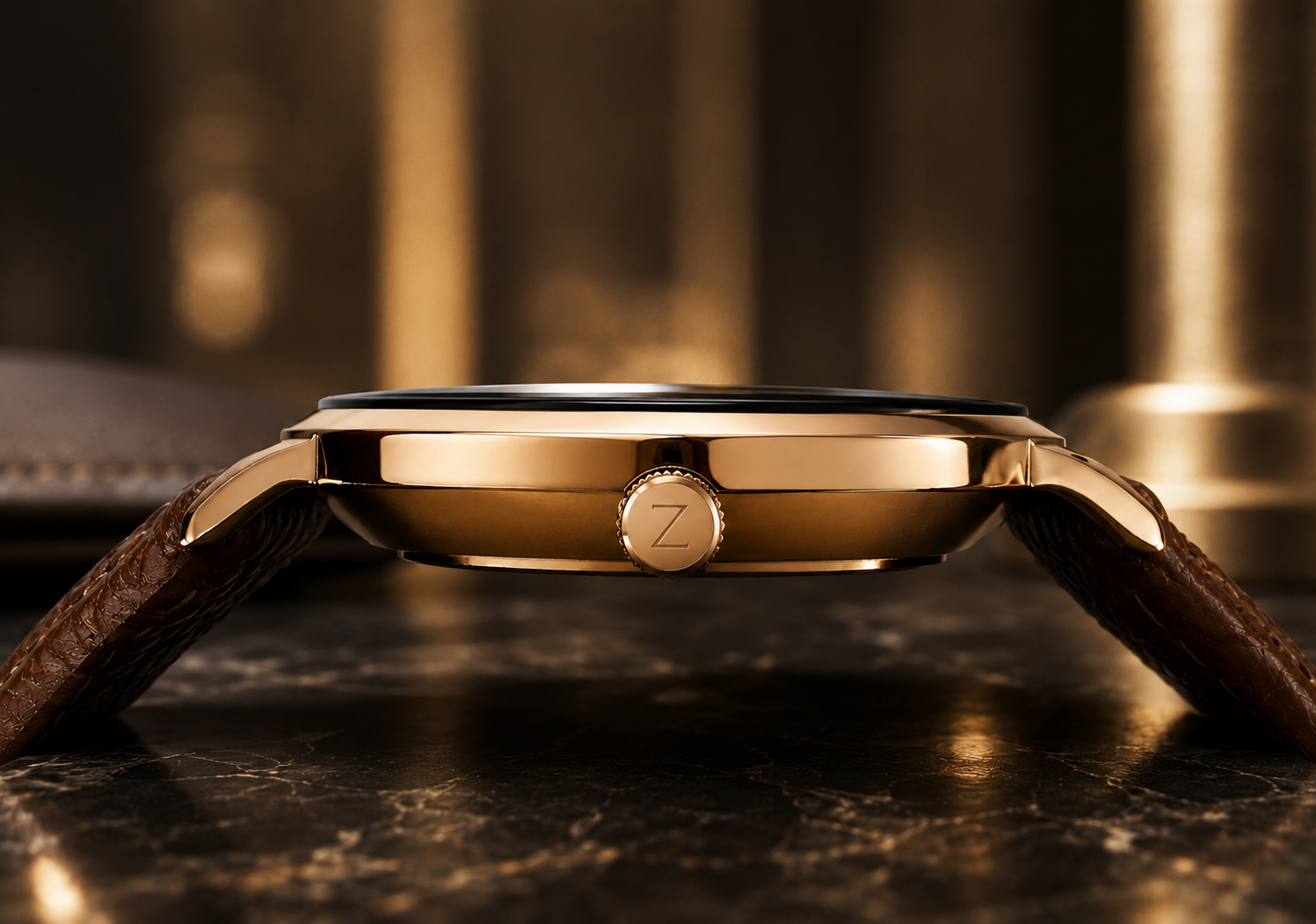Profil du boîtier rose gold de la montre ZINOR PARIS Élégance First Edition